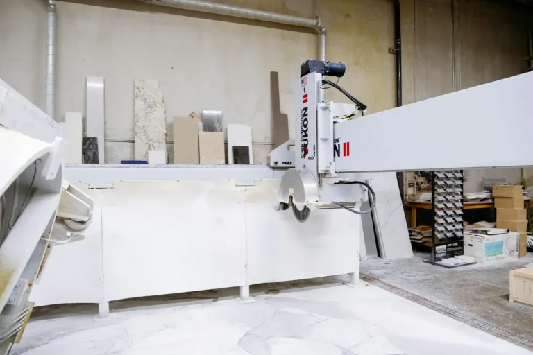 Outillage carrelage : la liste complète pour poser comme un pro