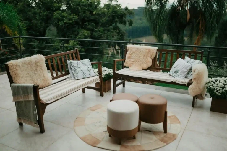Salon de jardin teck : le guide complet pour bien choisir