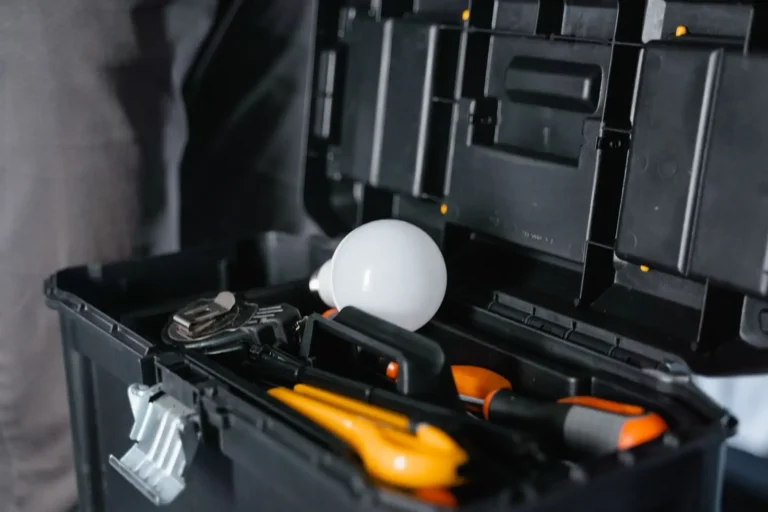 Boîte à outils : que mettre dedans et comment bien la choisir