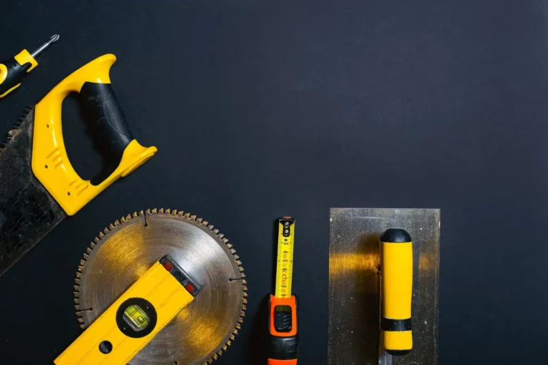 Bricolage : par où commencer quand on débute chez soi