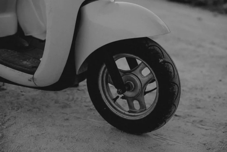 Chambre à air Yamaha : rôle, choix et remplacement sur un deux-roues