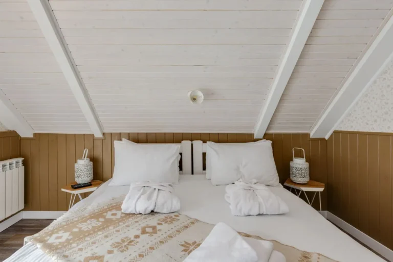 « Chambre » en anglais : quel mot utiliser selon le contexte
