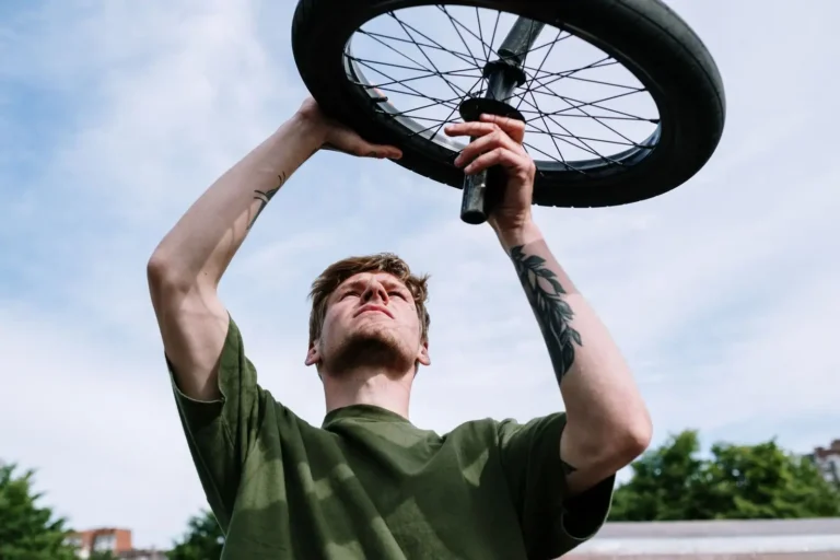 Changer la chambre à air d&rsquo;un vélo : le guide pas à pas