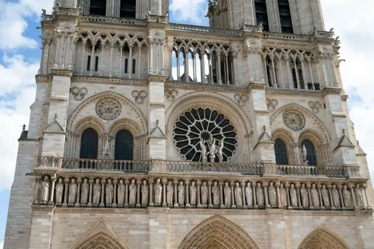 Notre-Dame de Paris : les dates de sa construction