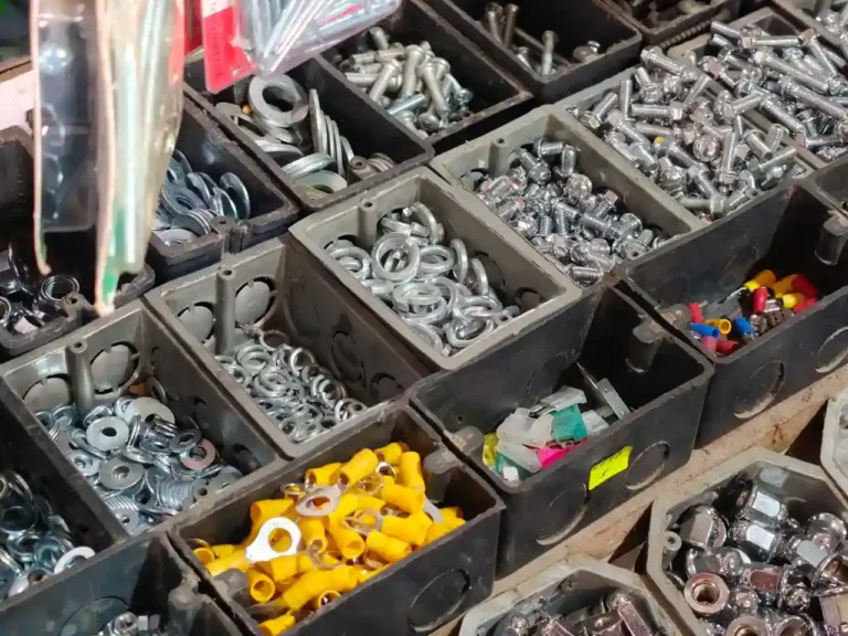 Bricolage ouvert le dimanche : ce qui ouvre, ce qui reste fermé