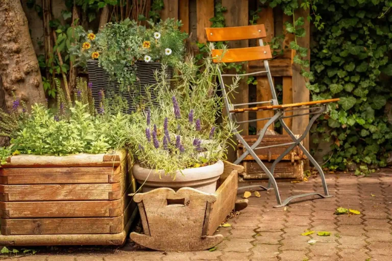 Idée déco jardin récup : ce qui tient vraiment dehors