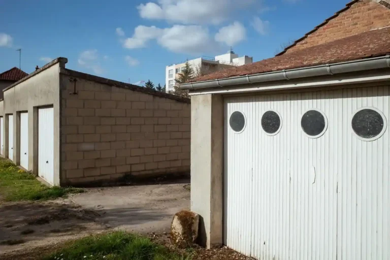 Location de garage : ce qu&rsquo;on loue vraiment avant de signer